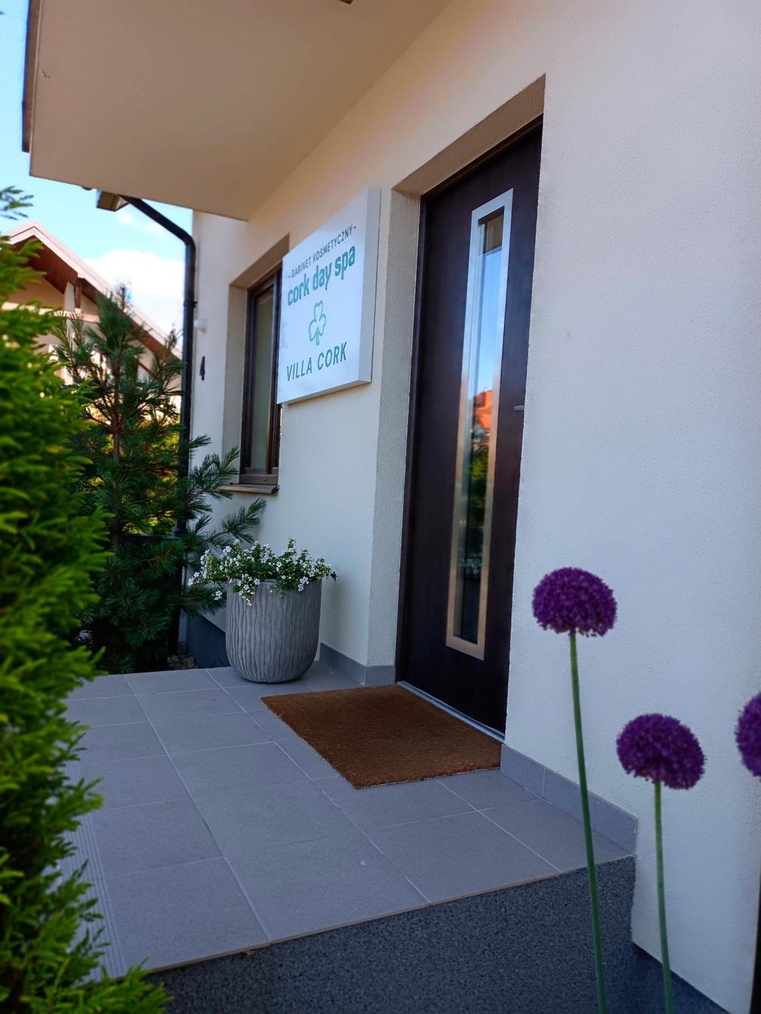 Villa Cork Дембки Экстерьер фото
